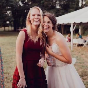 Meet your Posher, Ellyse